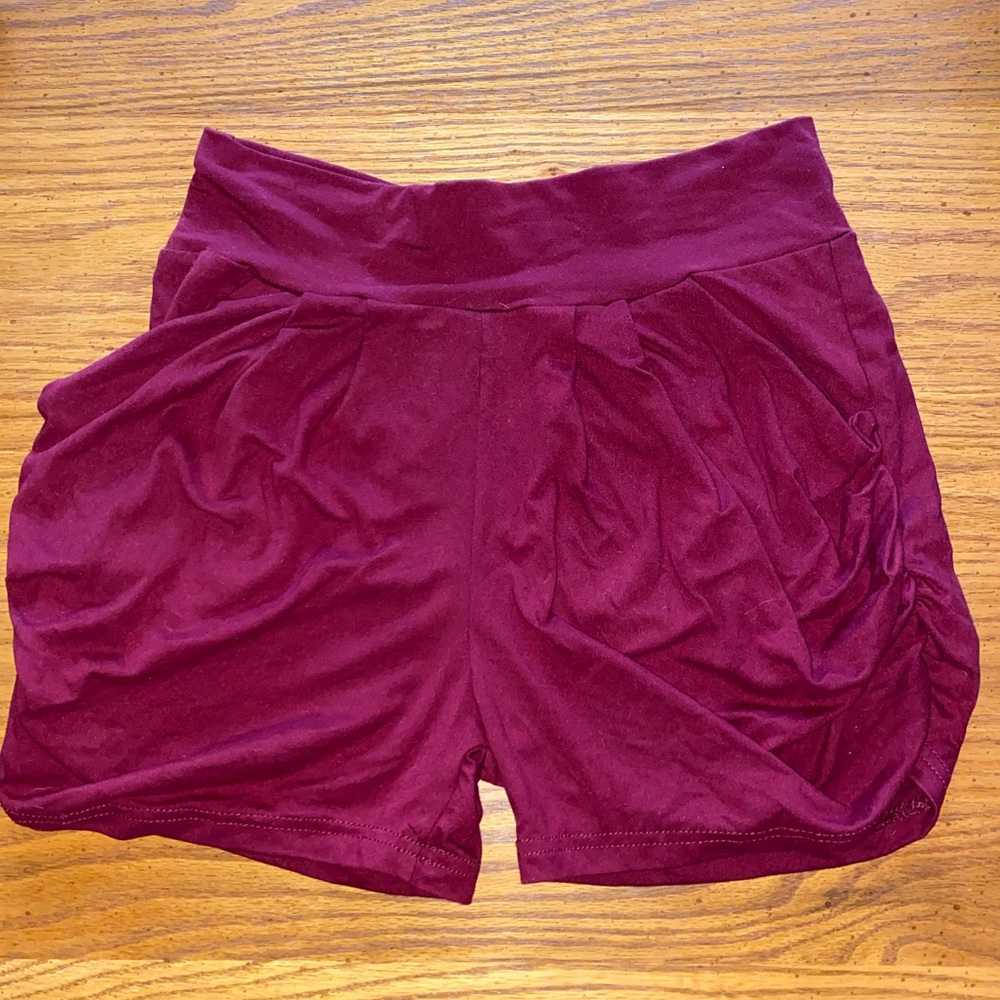 Maroon fabric soft shorts WITH POCKETS